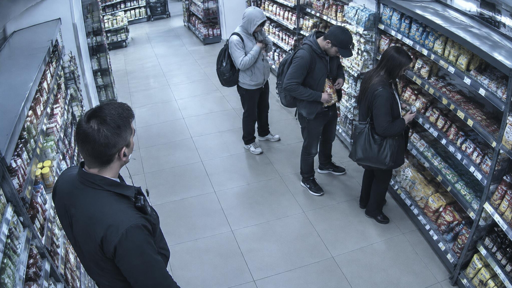 store detective observing